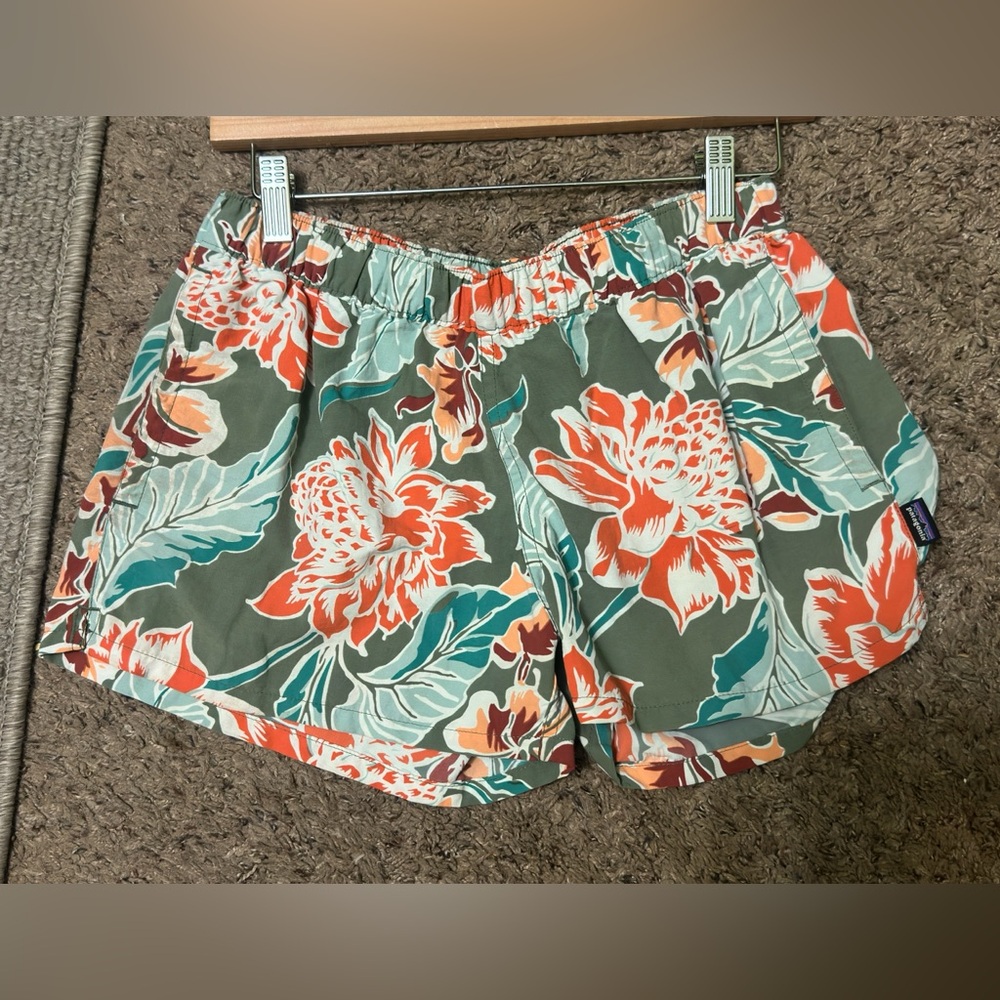 Patagonia Floral Women's Shorts - Green and Orange